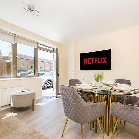 Prime Luxury, Heathrow, Freeparking, Wifi, Netflix Apartman Yiewsley Kültér fotó